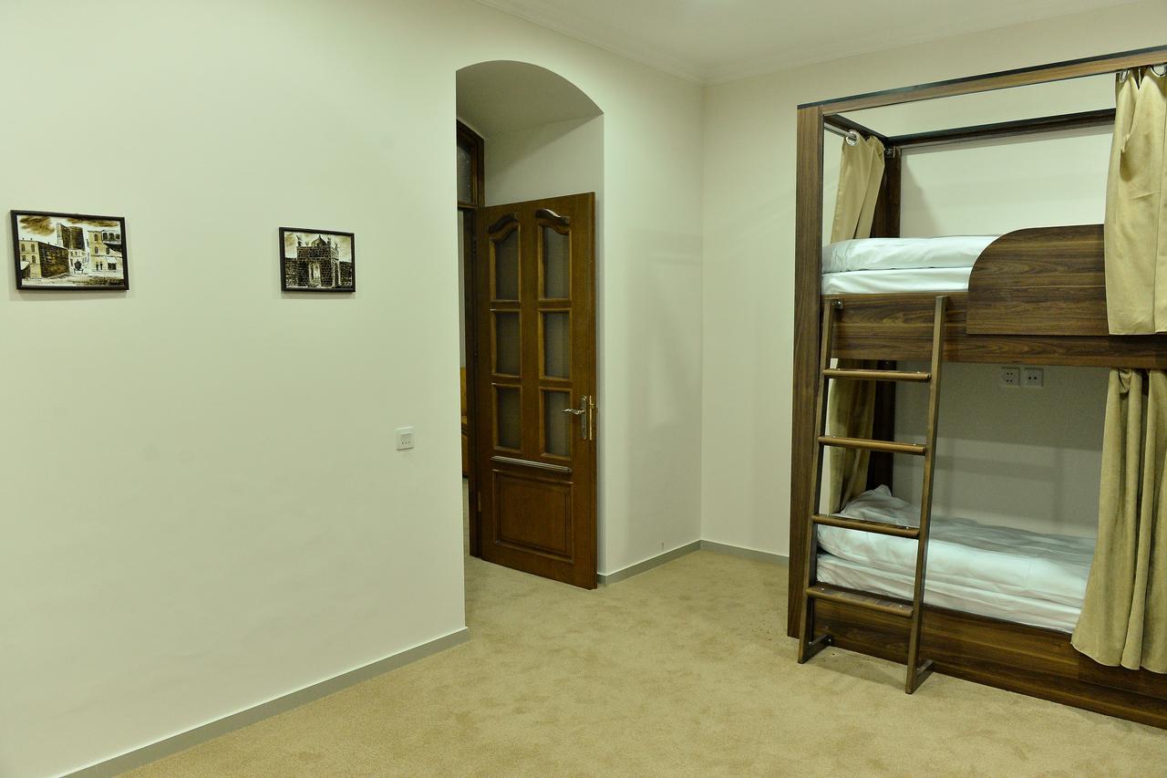 Baku Home Hostel Exteriör bild