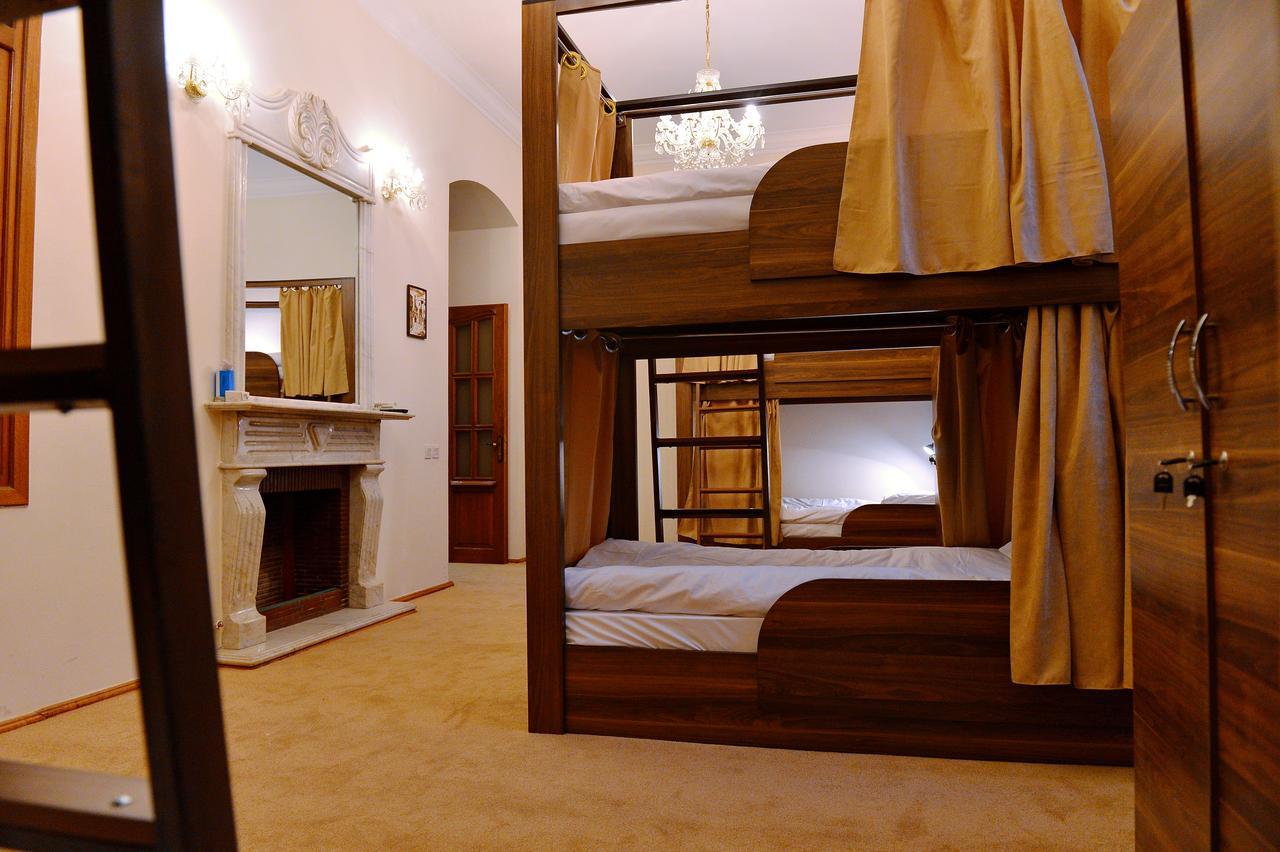 Baku Home Hostel Exteriör bild